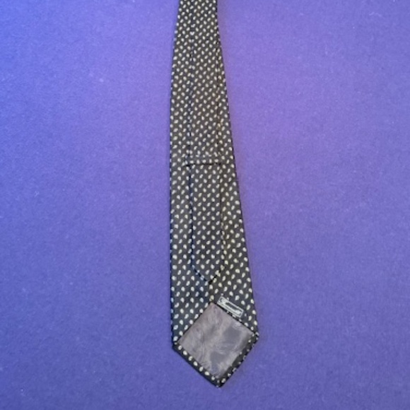 Bundle of 2 Faconnable Patterned Mens Ties 58" Length 3.5" Wide - Picture 5 of 7